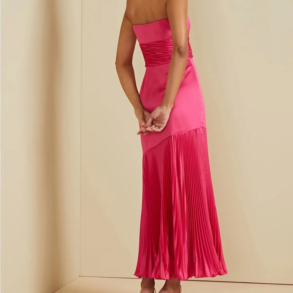 AMUR Strapless Pink Dress - Picture 3 of 10